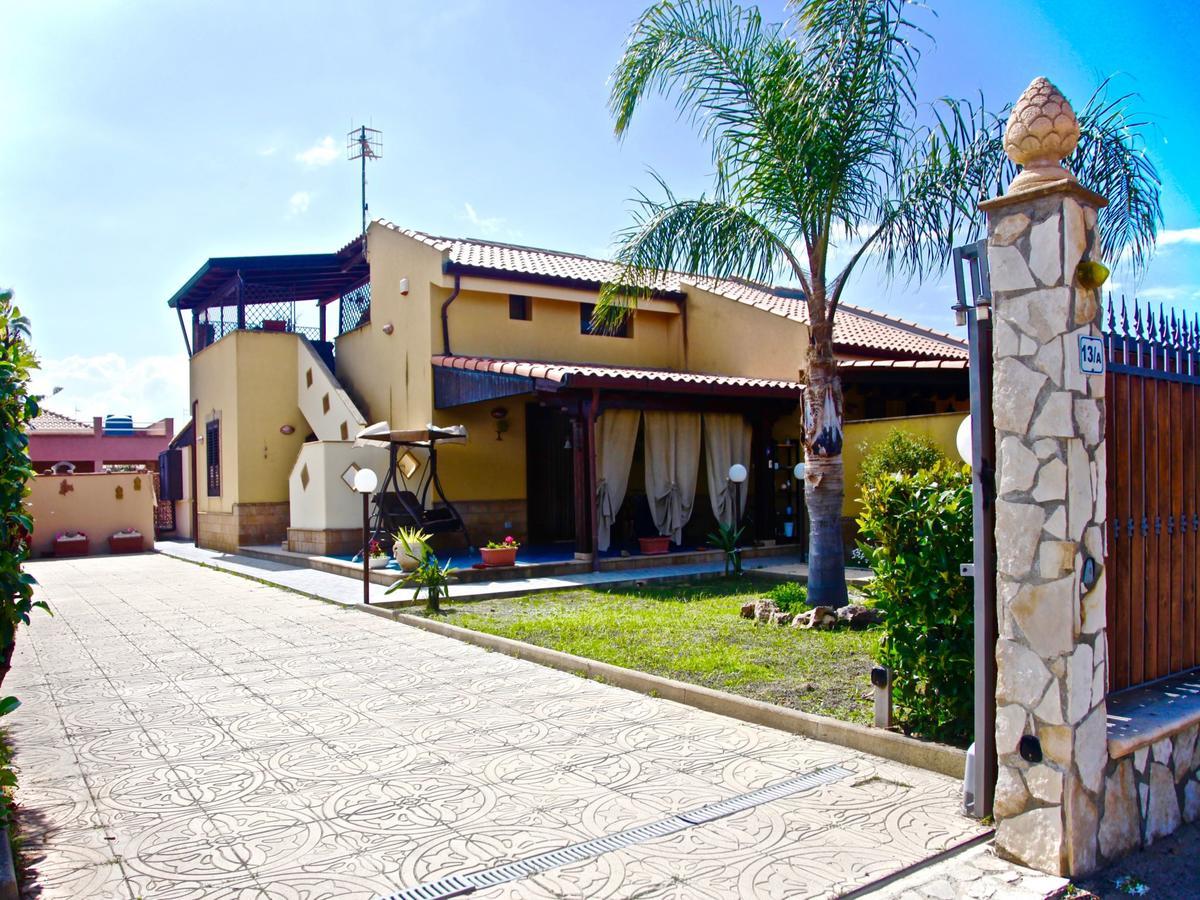 Acasaammari Apartment Campofelice Di Roccella Bagian luar foto